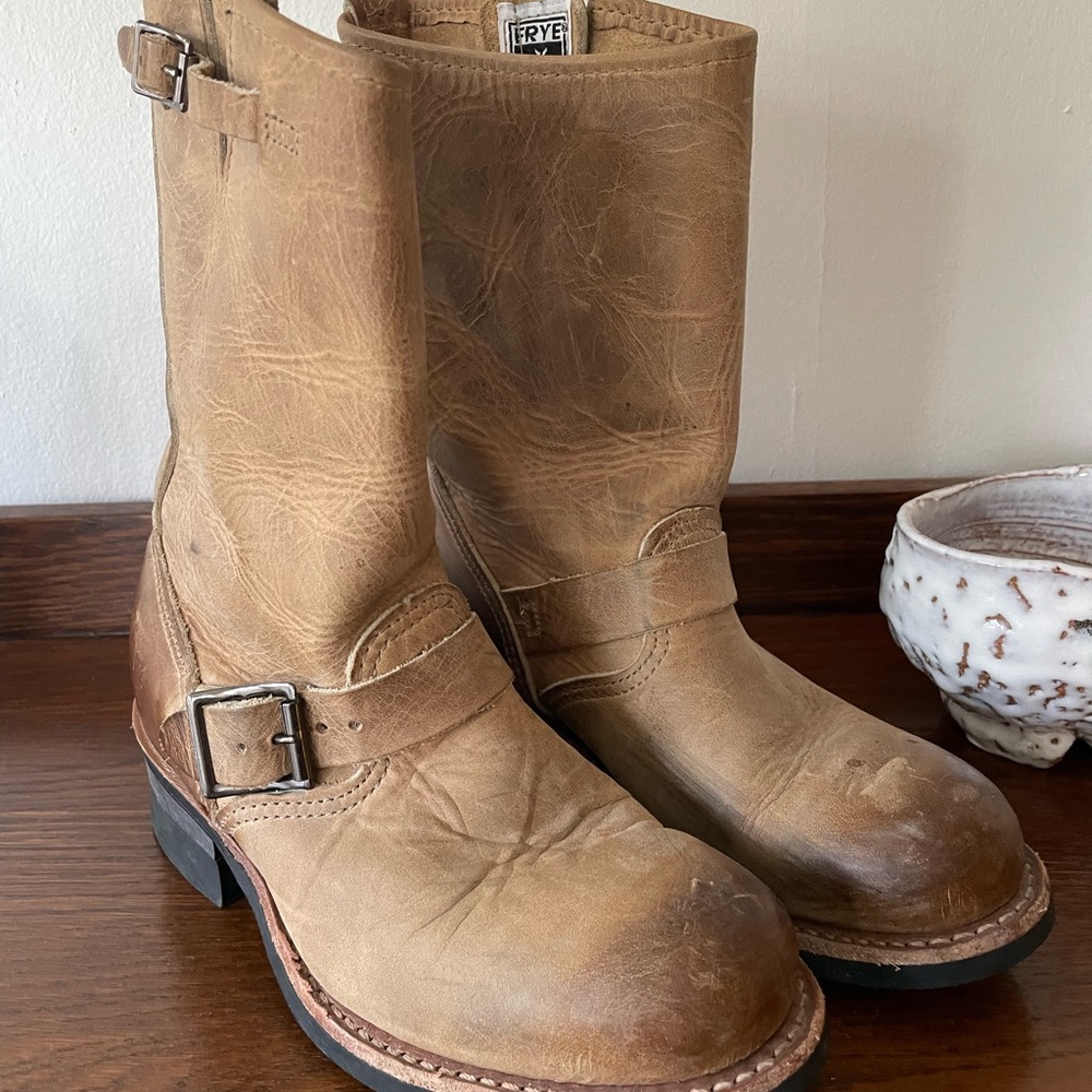 Frye Engineer 12R Boots Tan